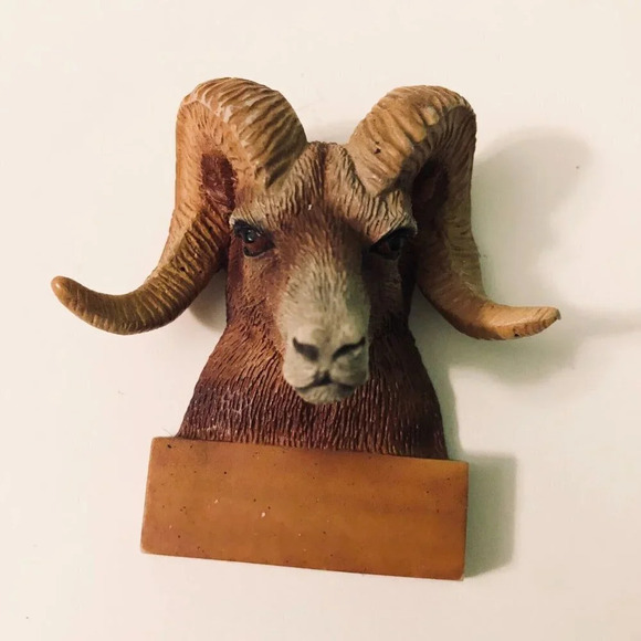 Vintage 1998 J R Animal Magnets Ram Eagle and  Armadillo - Picture 13 of 15